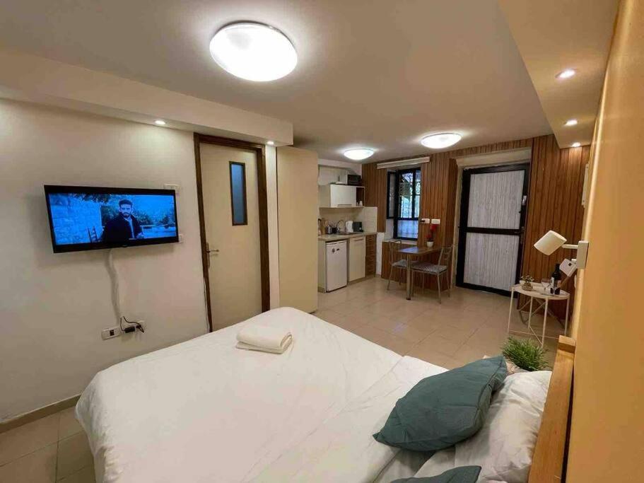 Gorgeous Studio , Market Location , Stone House Jerusalem Exteriör bild